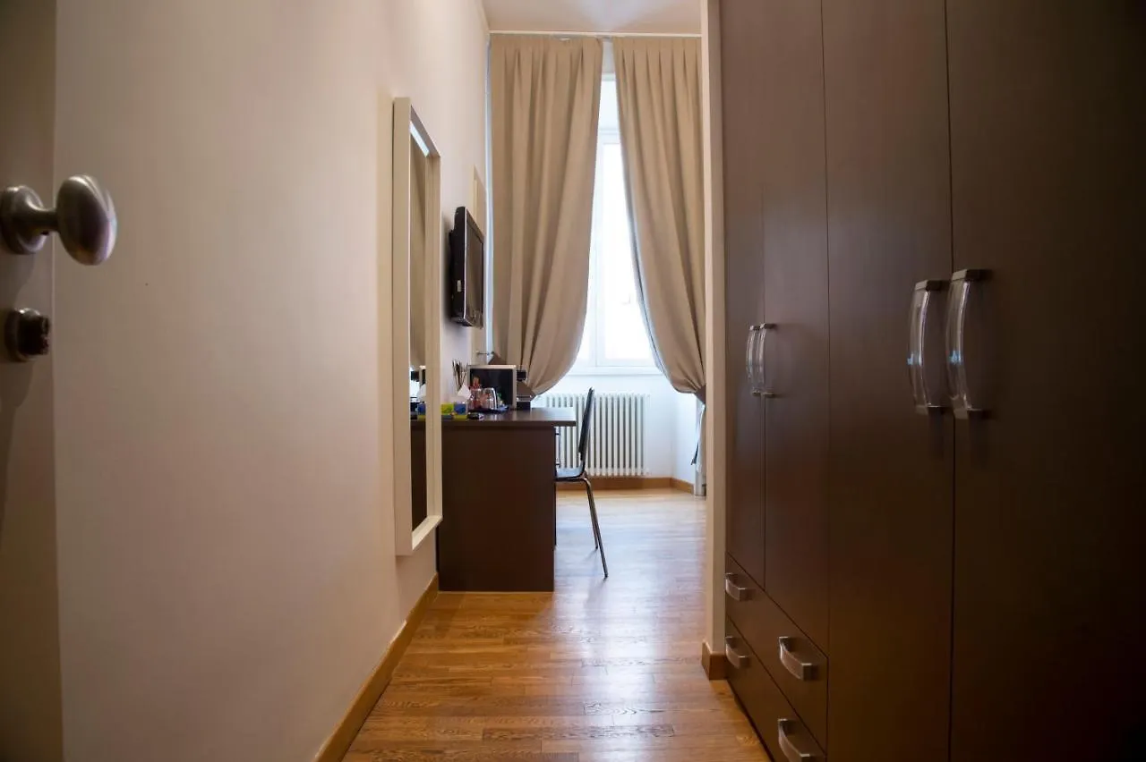 Rome Armony Suites בית הארחה