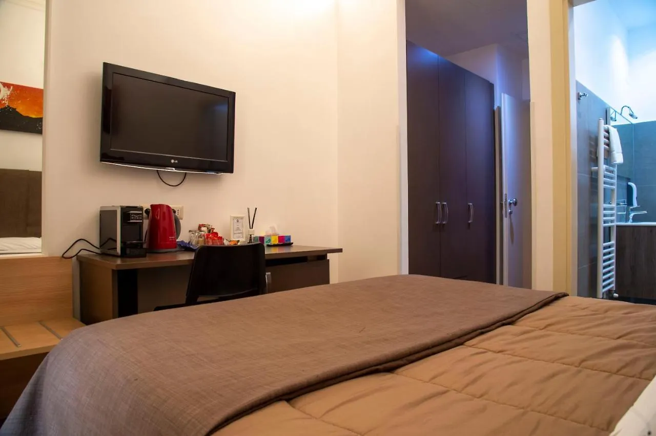 Rome Armony Suites בית הארחה