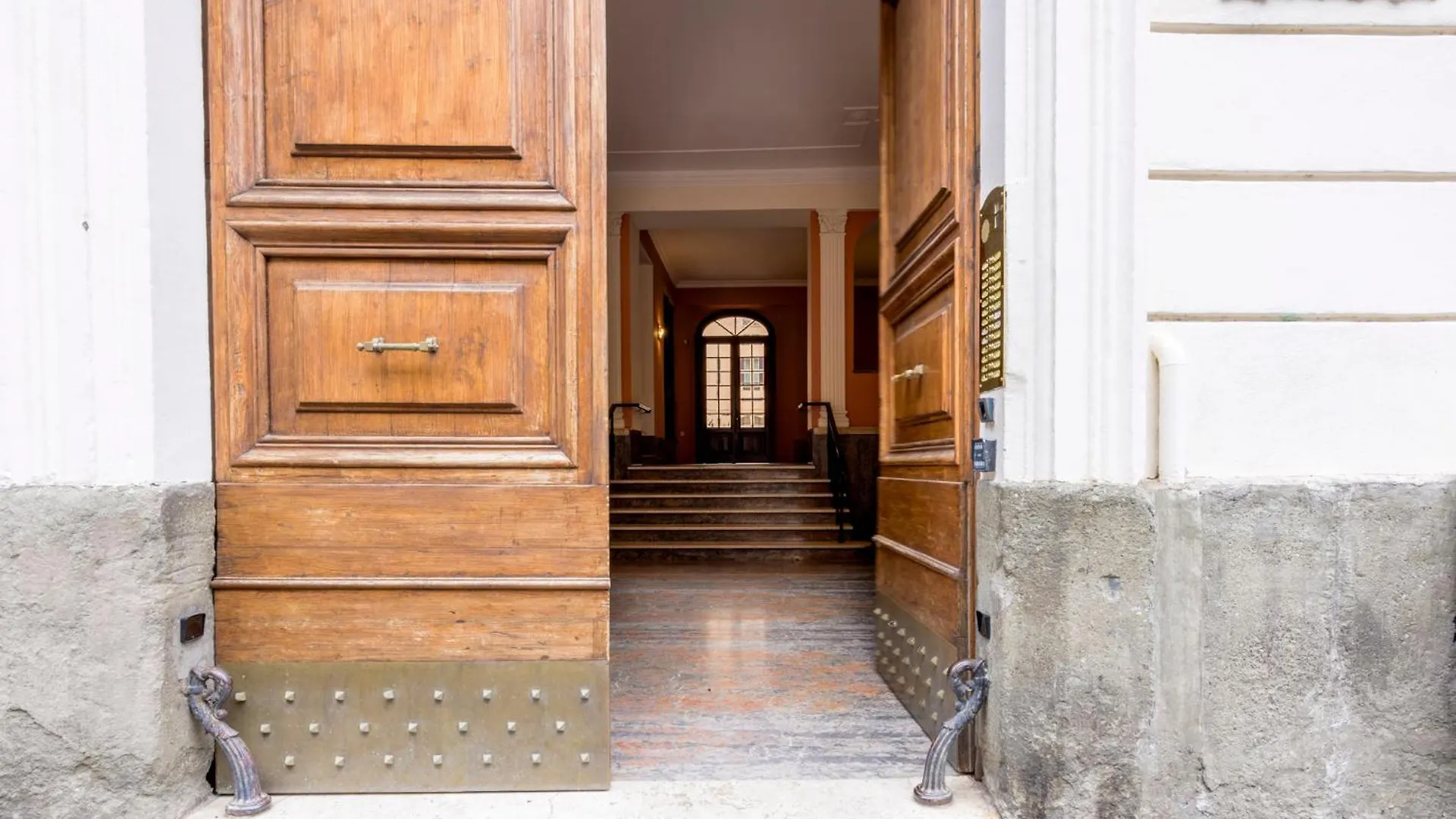 בית הארחה Rome Armony Suites