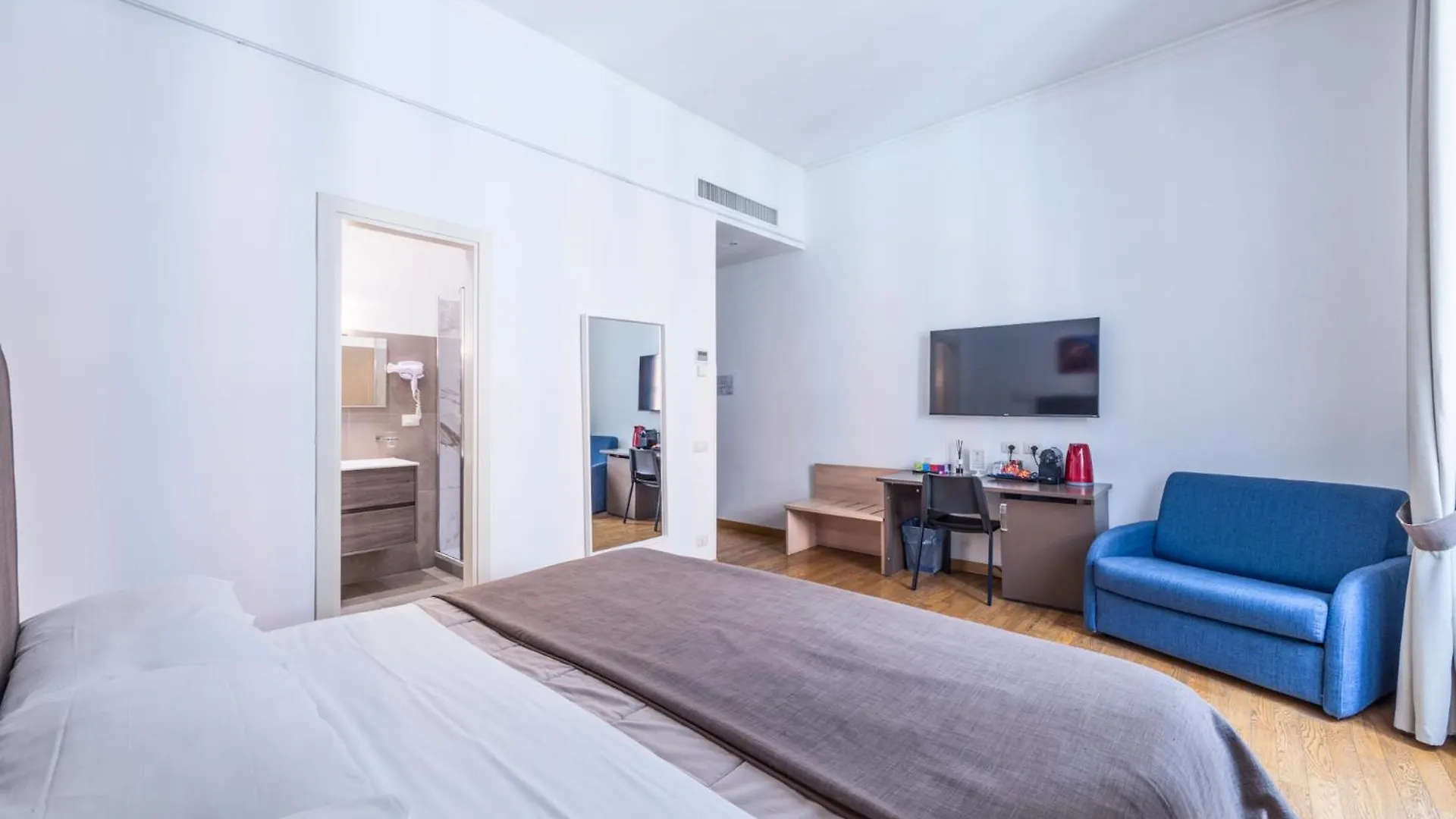 Rome Armony Suites Guest house