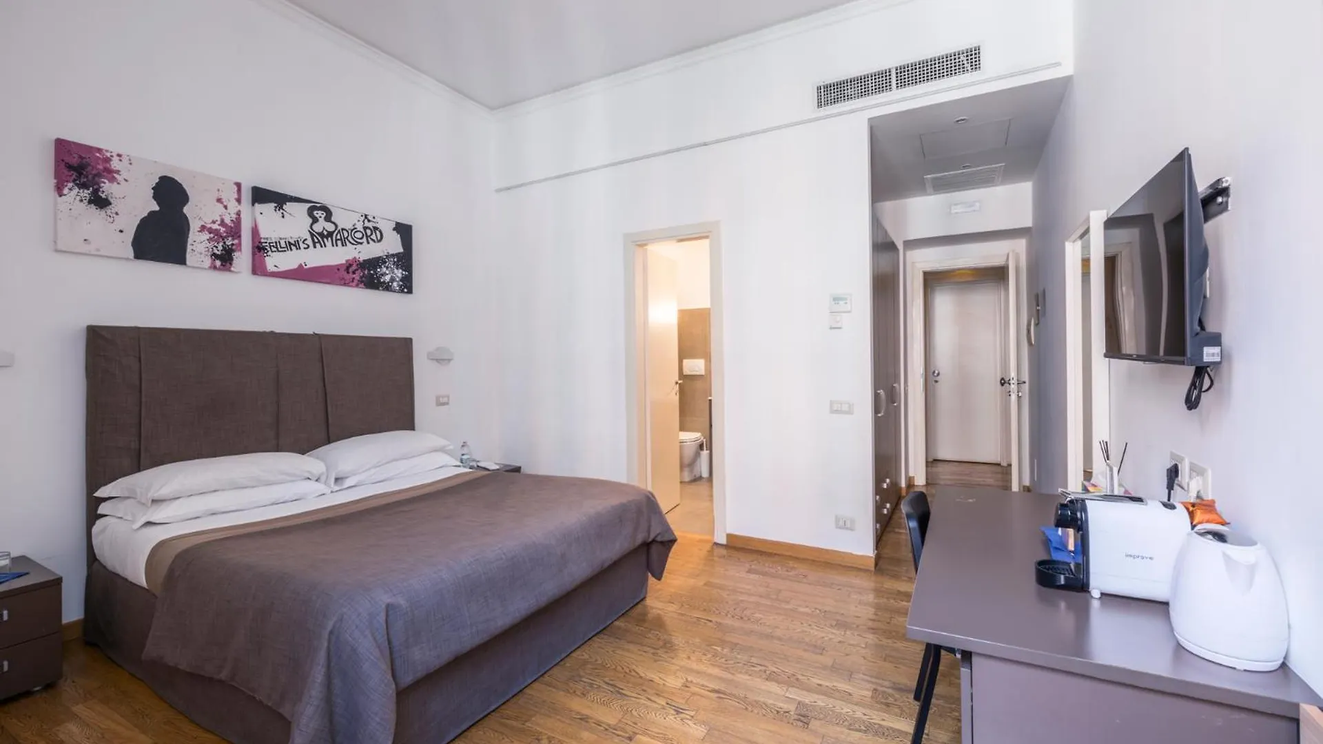 Rome Armony Suites Guest house